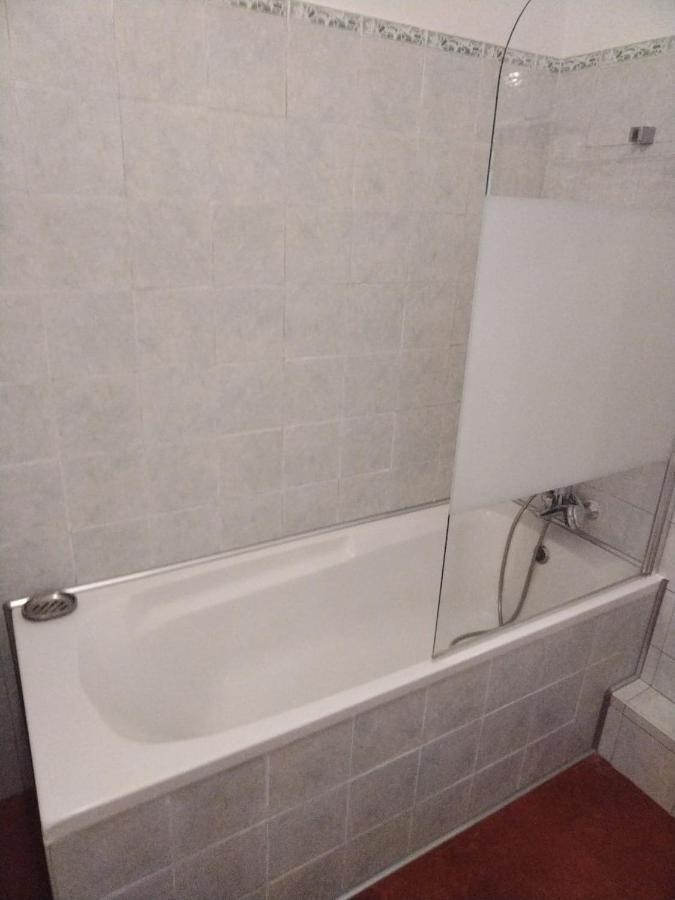 Quartier Des Createurs "La Plaine Cours Julien" Chambre Privee Dans Appartement Menage Frequent Des Parties Commune Marseille Ngoại thất bức ảnh
